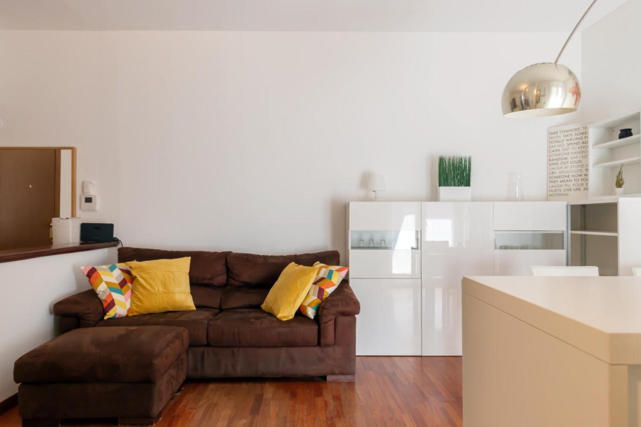 Apartamento Terrace At 20 Minutes From Duomo - Homeunity Milán